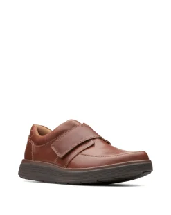 Clarks Un Abode Strap Wide Fit Shoe