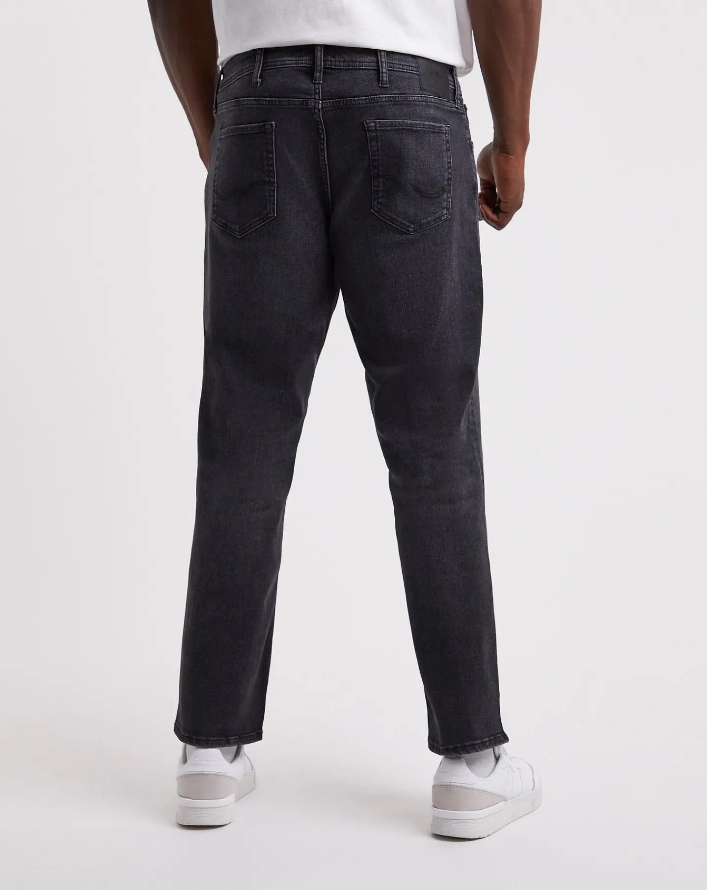JACK & JONES Jack & Jones Loose Tapered Fit Mike Jeans in Washed