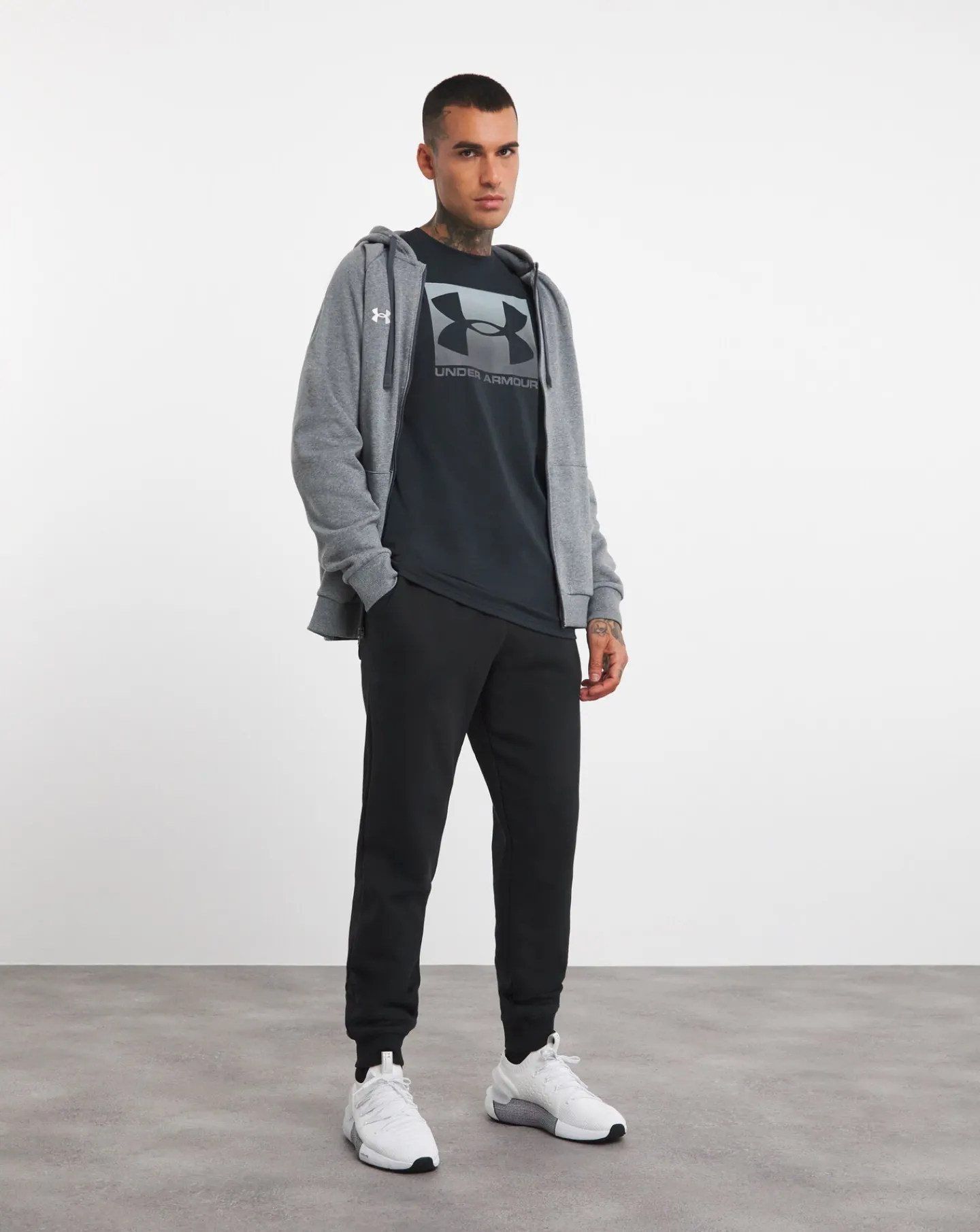 Under Armour Boxed Sport Style T-Shirt