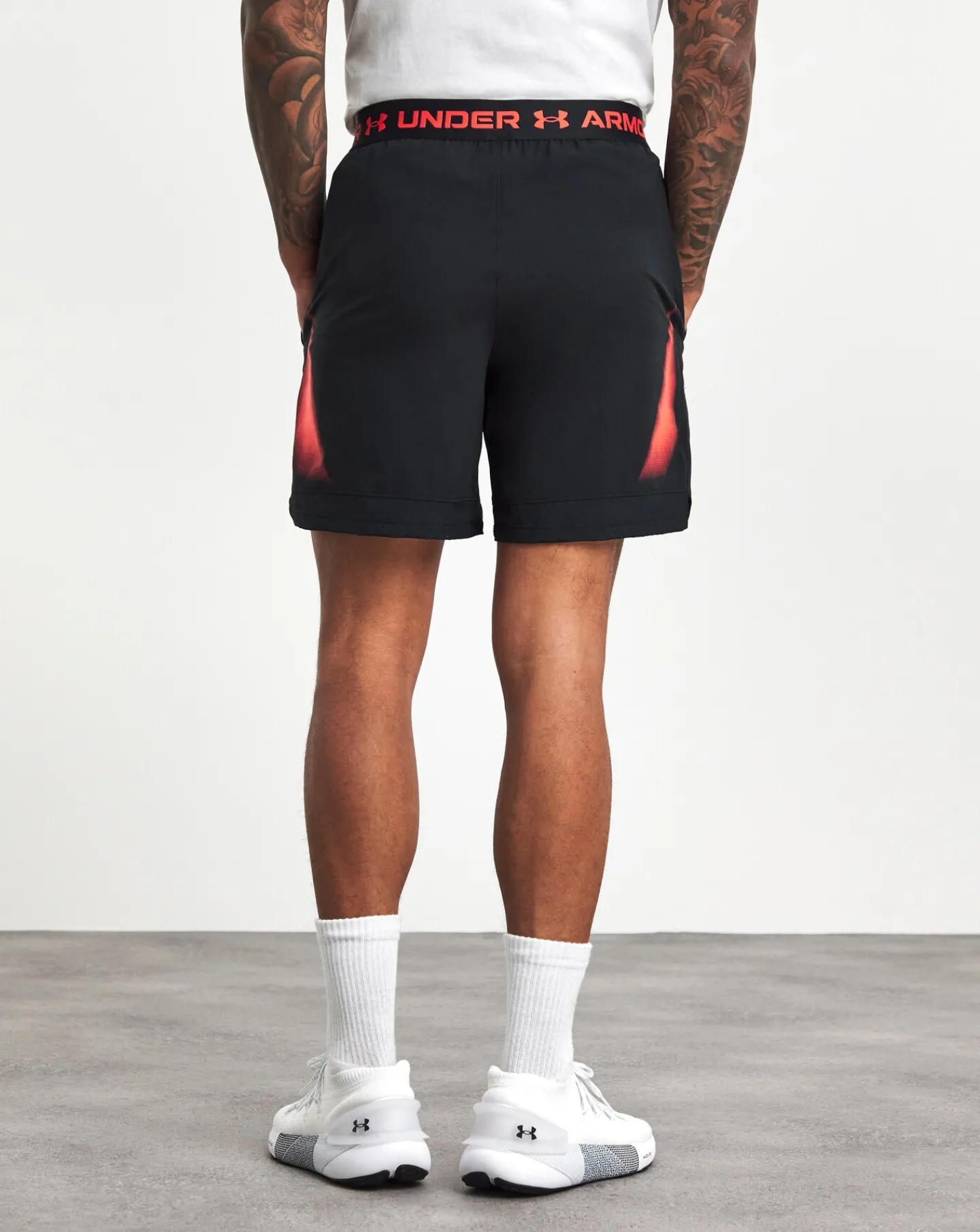 Under Armour Vanish Woven 6" Shorts